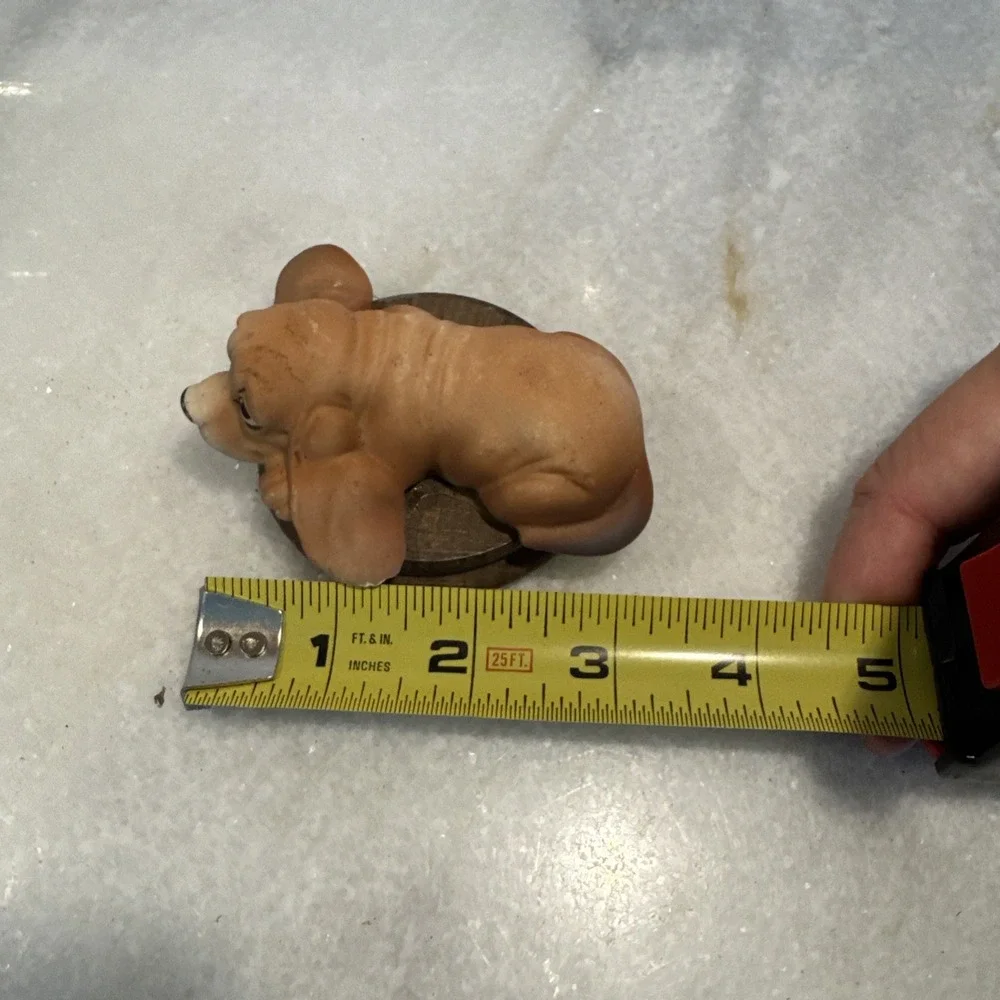 N. TICHE‎ PORCELAIN BASSETT HOUND FIGURINE - Italy